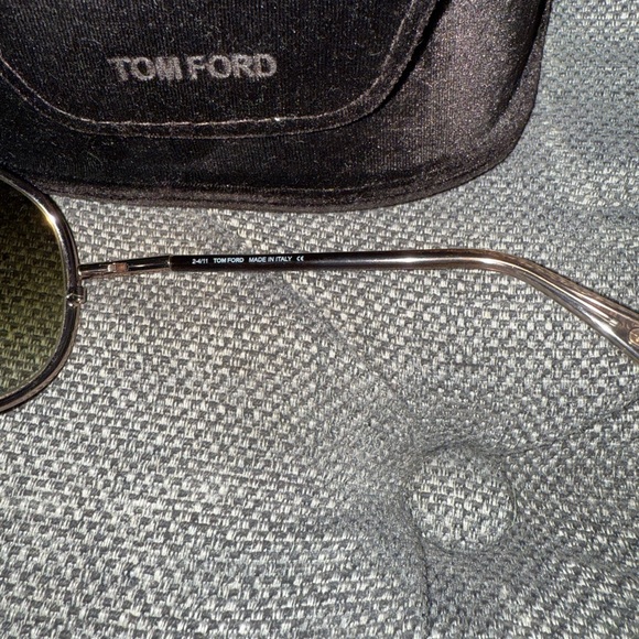 Authentic Tom Ford sunglasses - Picture 16 of 16